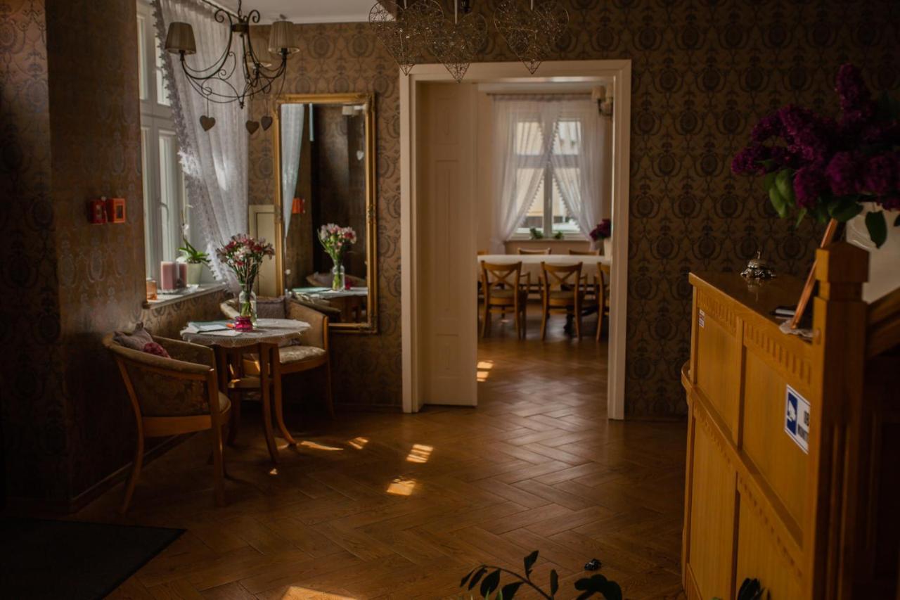 Hotel Przedzamcze Джалдово Екстериор снимка