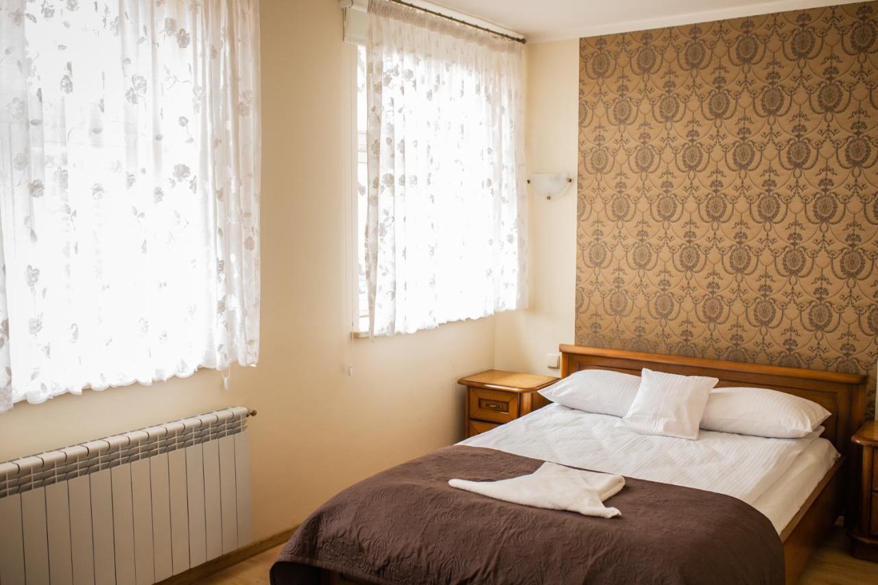 Hotel Przedzamcze Джалдово Екстериор снимка