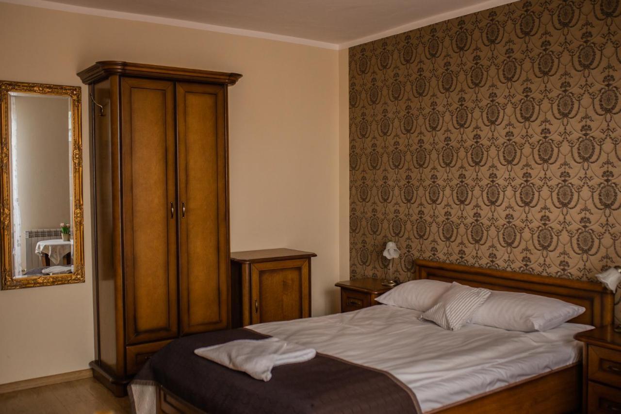Hotel Przedzamcze Джалдово Екстериор снимка