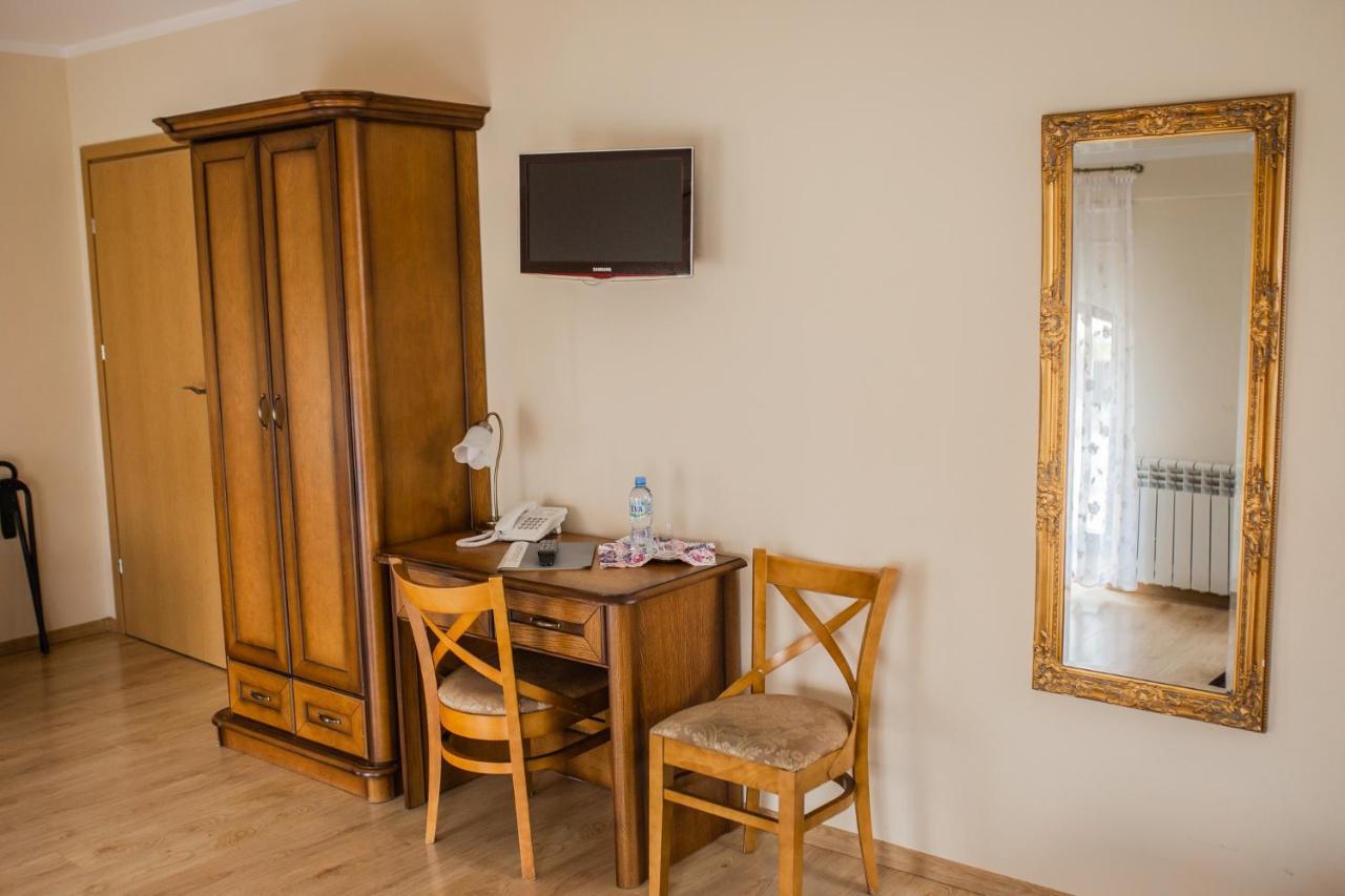 Hotel Przedzamcze Джалдово Екстериор снимка