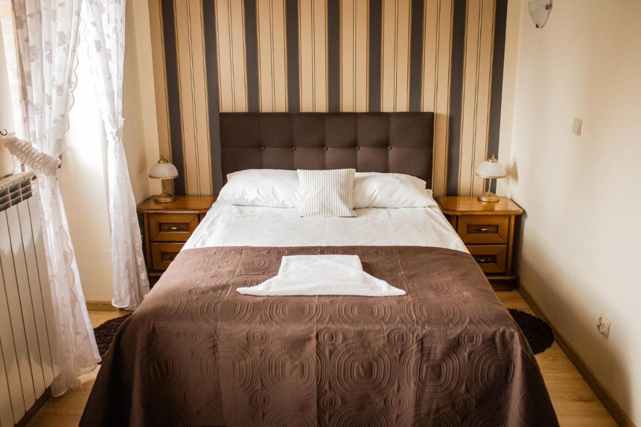 Hotel Przedzamcze Джалдово Екстериор снимка