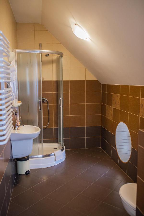 Hotel Przedzamcze Джалдово Екстериор снимка
